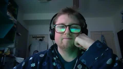 HandicappedLaugher online show from December 5, 2024, 4:53 am