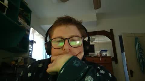 HandicappedLaugher online show from December 6, 2024, 7:01 pm