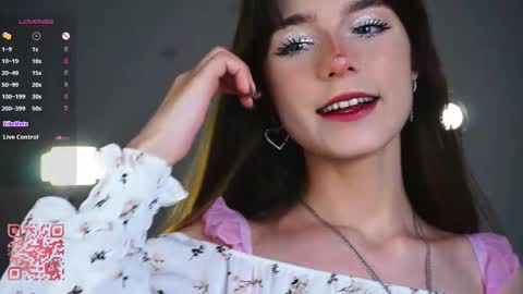 Snapshot of truegrace chatting on February 23, 2026, 10:18 pm Grace online show from February 23, 2026, 10:18 pm