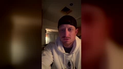 tryagainbish296 online show from May 3, 2026, 3:12 am