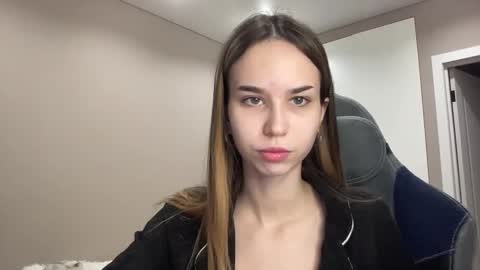 tryme_muse online show from November 29, 2025, 4:10 pm