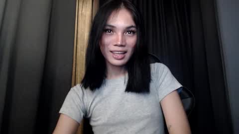 ts_athisa online show from October 15, 2025, 1:44 pm
