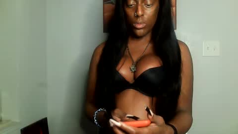 Snapshot of tsamberwhite007 chatting on January 21, 2025, 5:05 am Amber White online show from January 21, 2025, 5:05 am
