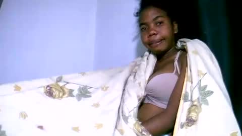 tsaralaza online show from October 5, 2025, 2:21 am