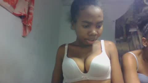 tsaralaza online show from October 8, 2025, 9:23 pm