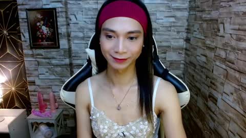 Snapshot of tscumbitch chatting on December 28, 2024, 4:30 pm Tina online show from December 28, 2024, 4:30 pm