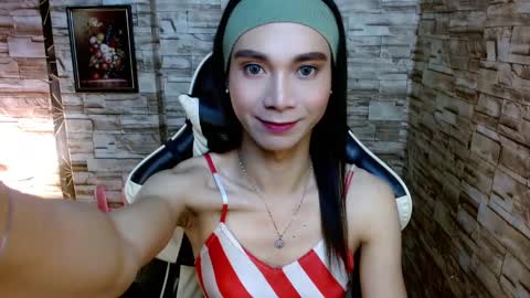 Snapshot of tscumbitch chatting on January 28, 2025, 8:04 am Tina online show from January 28, 2025, 8:04 am