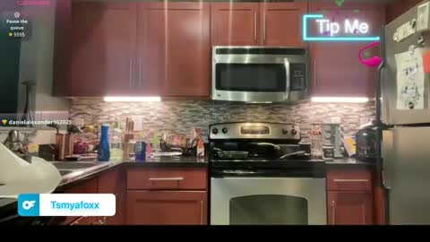 tsfoxx online show from May 13, 2026, 1:52 pm