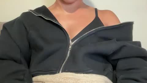 tsj777 online show from October 2, 2025, 10:11 am