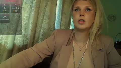 Snapshot of tspostophere chatting on September 13, 2025, 9:09 am Annika online show from September 13, 2025, 9:09 am