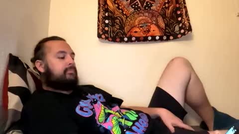 Mr Gray Sweatpants online show from April 6, 2026, 9:54 am