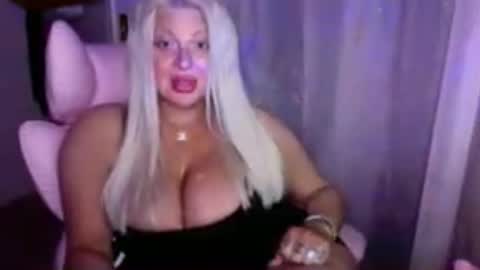 Snapshot of tstinadoll chatting on June 20, 2026, 12:03 am xTinnaaaaa online show from June 20, 2026, 12:03 am