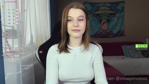 Snapshot of tsukuemi_no_mikoto chatting on October 17, 2025, 2:37 am Sonya on vacation until online show from October 17, 2025, 2:37 am