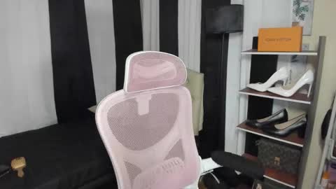 tsuncutrhein online show from October 21, 2025, 3:02 pm