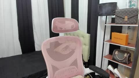 tsuncutrhein online show from November 8, 2025, 8:03 am