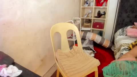 Snapshot of tsvanilla chatting on March 2, 2025, 3:24 am Frankie online show from March 2, 2025, 3:24 am