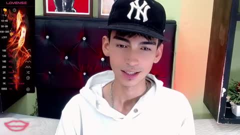 ttimy online show from February 26, 2025, 8:33 pm