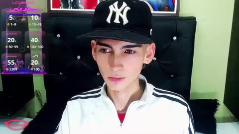 ttimy online show from March 8, 2025, 11:49 pm