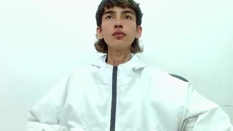 ttimy online show from November 24, 2025, 3:39 am