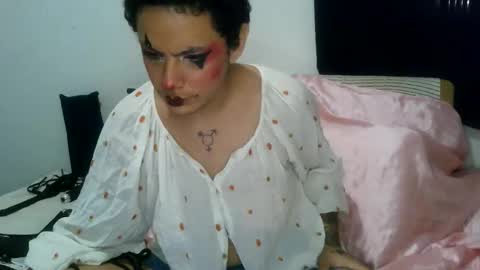 Nique online show from September 11, 2025, 8:31 pm