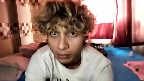 Snapshot of tubebecito12 chatting on November 11, 2025, 8:09 pm tubebecito12 online show from November 11, 2025, 8:09 pm