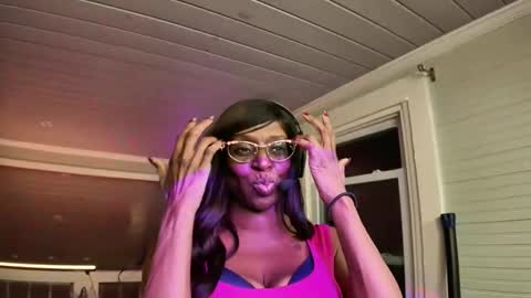 Snapshot of tuesdaydarlwa chatting on November 20, 2025, 3:18 am tuesdaydarlwa online show from November 20, 2025, 3:18 am