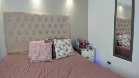 Snapshot of tugochita chatting on February 8, 2026, 8:12 pm TuGochita online show from February 8, 2026, 8:12 pm