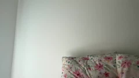 Snapshot of tuhands chatting on June 24, 2026, 9:08 am Tuhands online show from June 24, 2026, 9:08 am