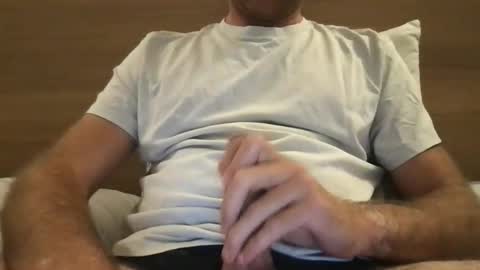 tulaveux06 online show from October 7, 2025, 4:26 pm