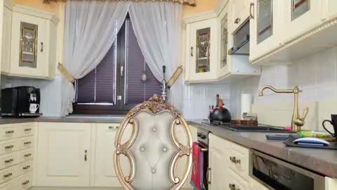 Tunde online show from February 22, 2025, 11:13 am