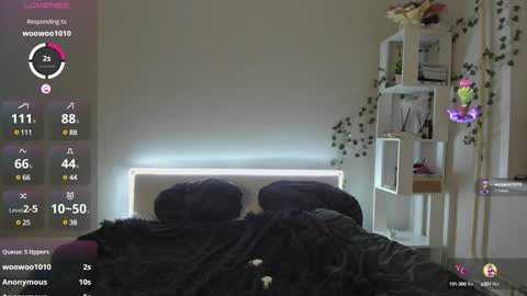 Hi everyone my name is Tina Id love it if you could help make sense of it here  online show from December 16, 2024, 2:25 am