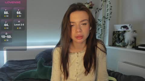 Hi everyone my name is Tina Id love it if you could help make sense of it here  online show from December 28, 2024, 12:04 am