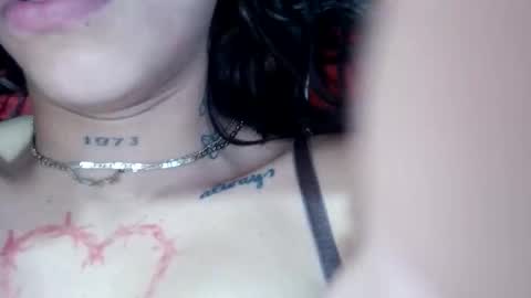 tunenacaliente online show from November 14, 2025, 3:33 pm