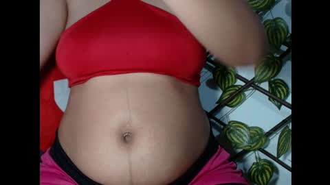 Snapshot of tureina92 chatting on March 27, 2026, 4:18 pm tu reina no face online show from March 27, 2026, 4:18 pm