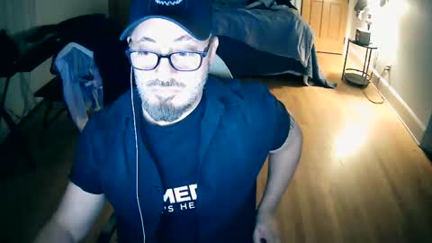 tuscan_taurus online show from October 31, 2025, 8:37 am