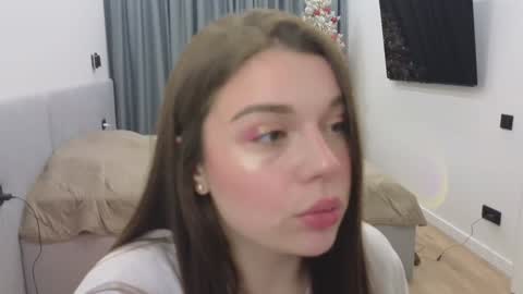 Snapshot of tutti_frutti_ chatting on January 9, 2025, 8:44 pm Ariana online show from January 9, 2025, 8:44 pm