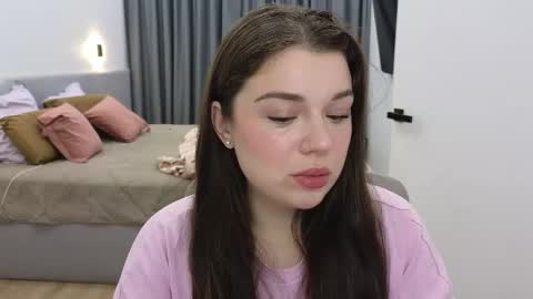 Snapshot of tutti_frutti_ chatting on February 13, 2025, 9:27 pm Ariana online show from February 13, 2025, 9:27 pm