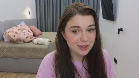 Snapshot of tutti_frutti_ chatting on February 14, 2025, 12:30 am Ariana online show from February 14, 2025, 12:30 am