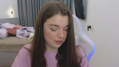 Snapshot of tutti_frutti_ chatting on March 6, 2025, 8:27 pm Ariana online show from March 6, 2025, 8:27 pm