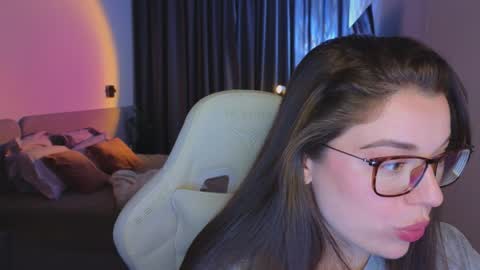 Snapshot of tutti_frutti_ chatting on October 4, 2025, 8:51 pm Ariana online show from October 4, 2025, 8:51 pm