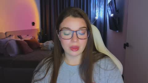 Snapshot of tutti_frutti_ chatting on October 7, 2025, 9:12 pm Ariana online show from October 7, 2025, 9:12 pm