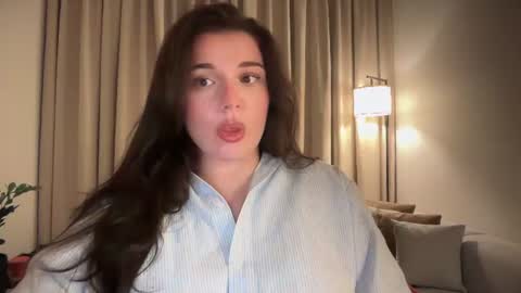 Ariana online show from June 12, 2026, 9:03 pm