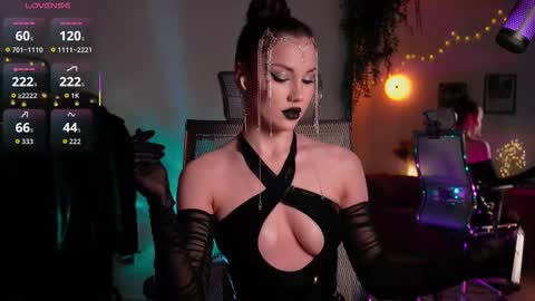 Miss Veth online show from November 27, 2025, 2:13 am