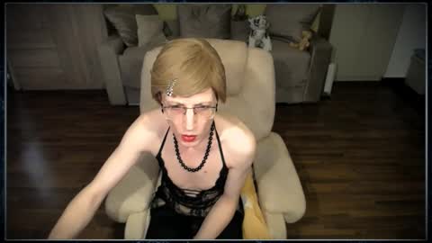 Clementine online show from December 18, 2025, 9:04 am