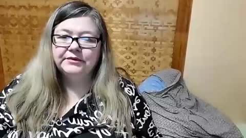 Lana online show from February 8, 2025, 9:46 am