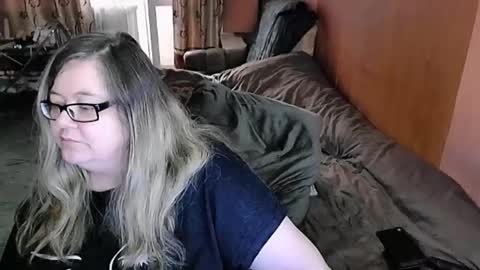 Lana online show from February 23, 2025, 4:07 am