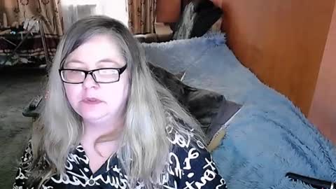 Lana online show from February 27, 2025, 4:31 am