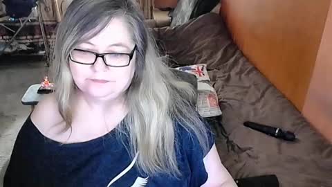 Lana online show from March 7, 2025, 3:08 am