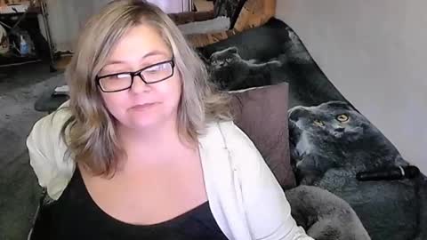 Lana online show from September 15, 2025, 10:04 am