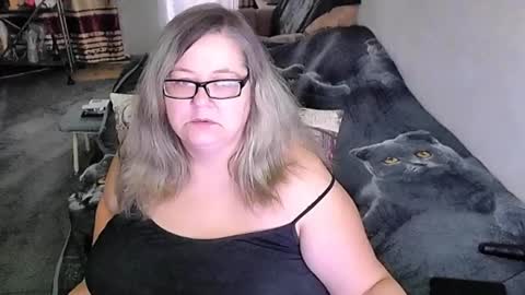 Lana online show from March 19, 2026, 7:34 am